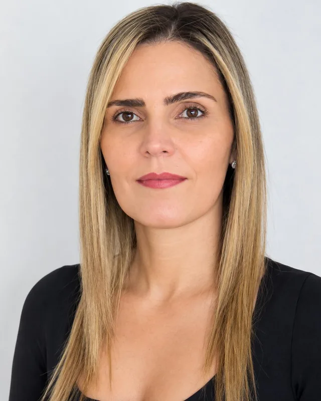 Profa. Dra. Letícia Rodrigues da Fonseca